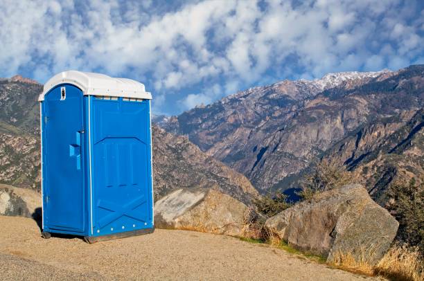 Best Portable restroom trailer rental  in Dollar Bay, MI